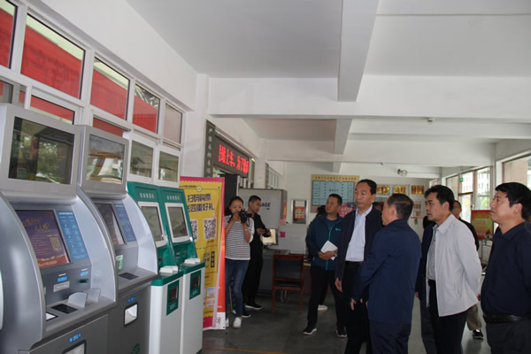 市安委辦主任、安監(jiān)局局長李永宏一行到隴運集團公司檢查指導(dǎo)工作